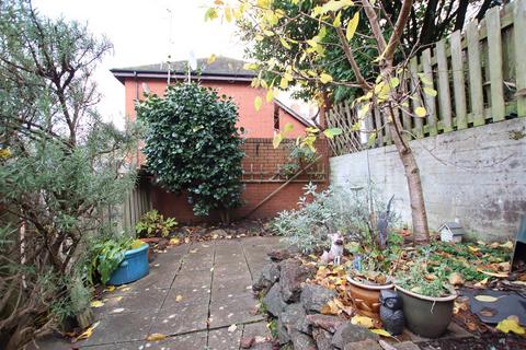 12 Napier Terrace, Exeter, EX4 3EZ