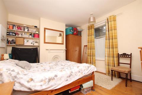 12 Napier Terrace, Exeter, EX4 3EZ