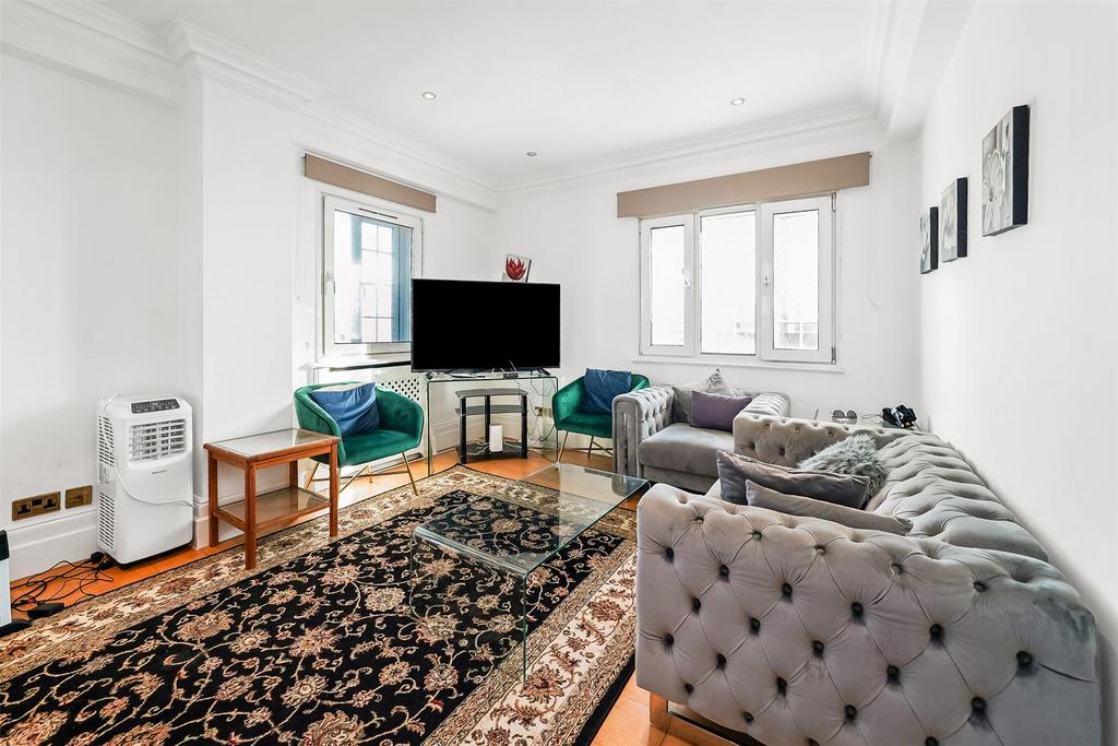 Brompton Road, London SW3 2 bed apartment for sale £1,150,000