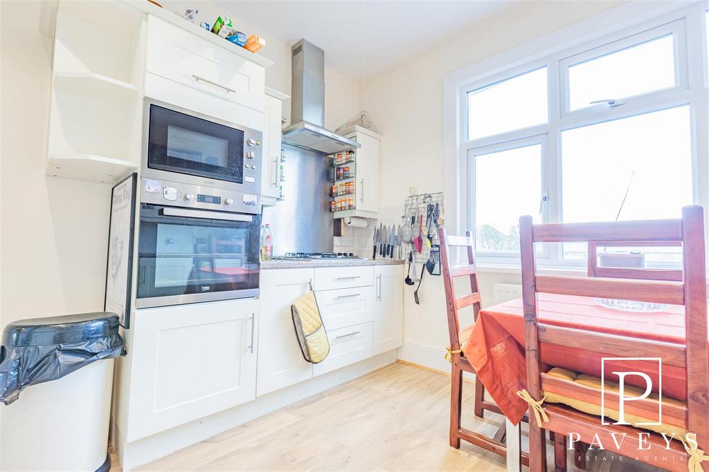 Kitchen breakfast room