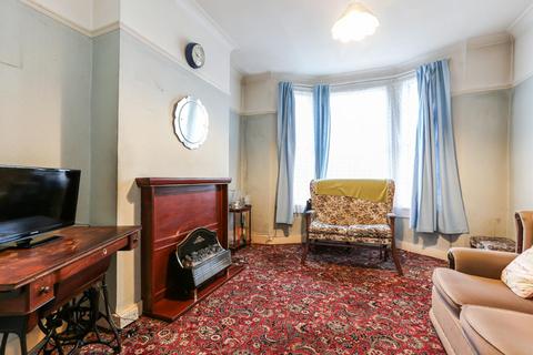 123 Wells Way, London, SE5 7SZ