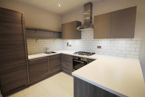 2 bedroom apartment to rent - Queensway, Horsham