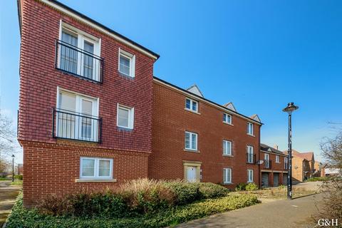 2 bedroom flat for sale, Great Chart, Ashford