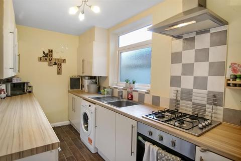 2 bedroom terraced house to rent - Cartmell Terrace, Darlington