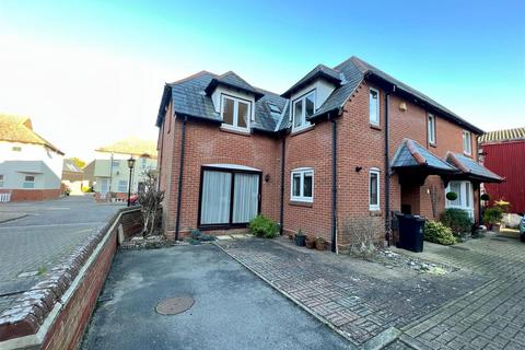 28, Regents Court Kings Road, Burnham-on-crouch, CM0 8PP