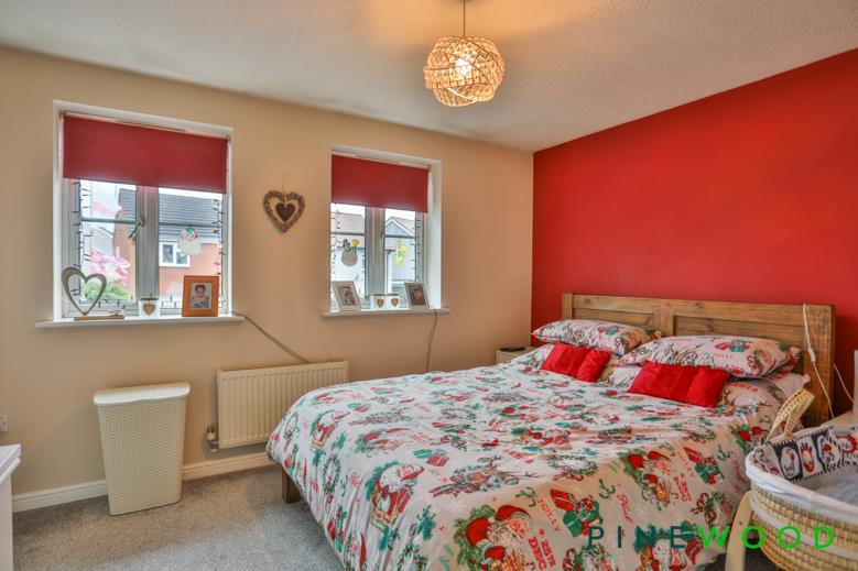 Haddon Road, Chesterfield S42 3 bed semidetached house for sale £169,995