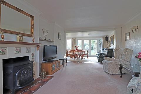 5 Daneshill, Redhill, RH1 2DW