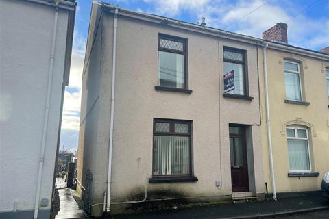 4 bedroom end of terrace house for sale, Mansel Street, Burry Port