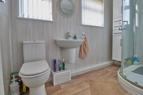 34 Avon Walk, Hinckley, LE10 0XS