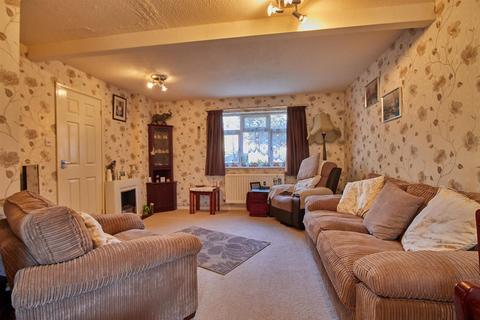 34 Avon Walk, Hinckley, LE10 0XS