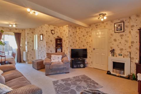 34 Avon Walk, Hinckley, LE10 0XS