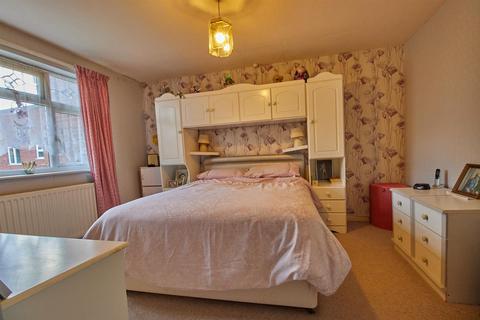 34 Avon Walk, Hinckley, LE10 0XS