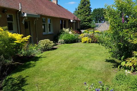 3 bedroom bungalow for sale - Temple Village, Midlothian, EH23