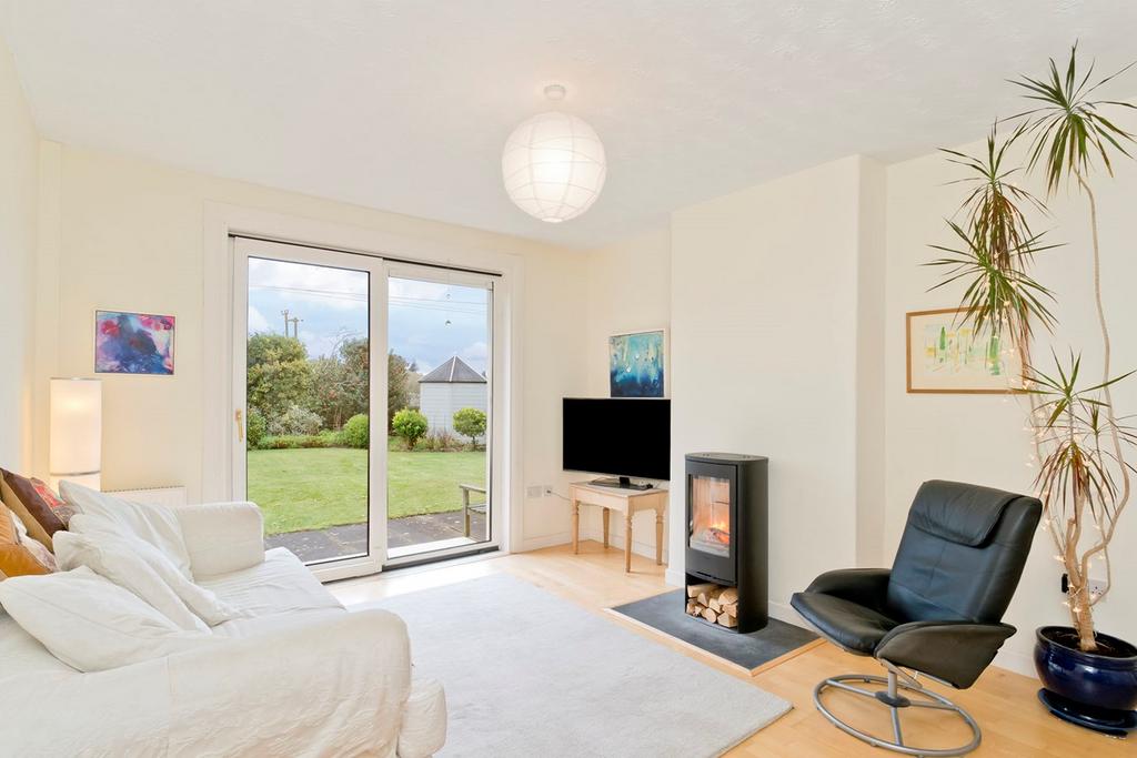 Temple Village, Midlothian, EH23 3 bed semidetached bungalow for sale