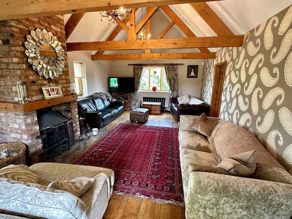 Dinedor, Hereford, HR2 6 bed barn for sale £735,000