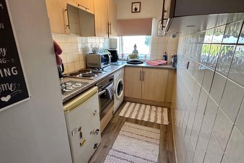 1 bedroom flat for sale - Blakemore Close, Hereford, HR2