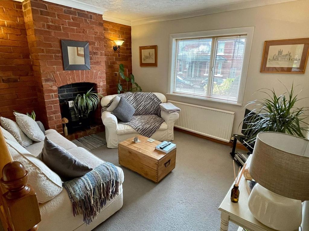 Eign Road, Hereford, HR1 2 bed end of terrace house £219,500