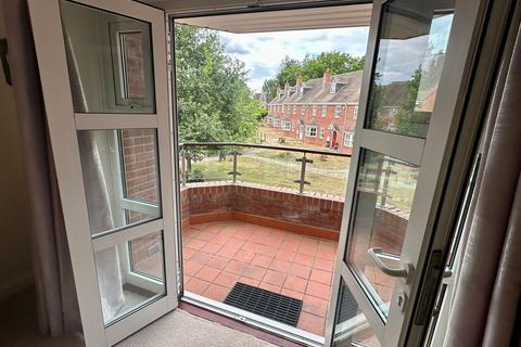 3 bedroom flat for sale, Woodfield Gardens, Belmont, Hereford, HR2