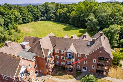 3 bedroom flat for sale, Woodfield Gardens, Belmont, Hereford, HR2
