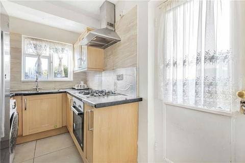 14 Oxford Close, Mitcham, CR4 1DY