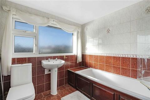 14 Oxford Close, Mitcham, CR4 1DY