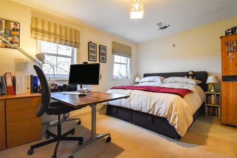 5 bedroom semi-detached house for sale - Aldershot, Hampshire GU11