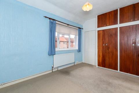 122 Oakridge Road, Bromley, BR1 5QG