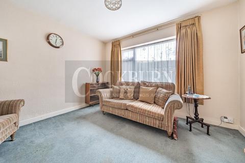 1 Keightley Drive, London, SE9 2HF