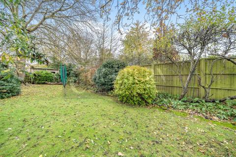 1 Keightley Drive, London, SE9 2HF