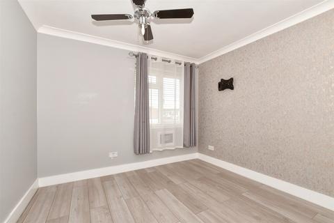 97 Lucerne Drive, Seasalter, Whitstable, CT5 4SE