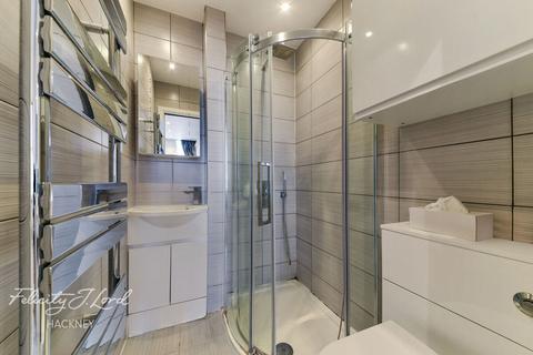 3 Lingwood Road, London, E5 9BN