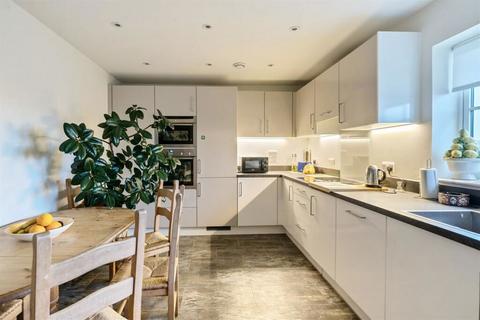 2 bedroom flat for sale - Summerley Gate, Southview Road, Bognor Regis, West Sussex, PO22 7BF