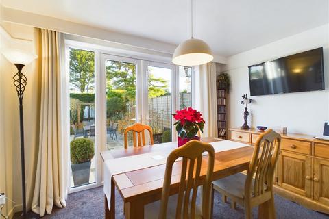 30 Lordsgate Lane, Burscough, Ormskirk, L40 7ST