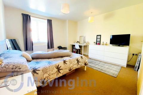 2 bedroom flat for sale - Eudo House, Circular Road South, Colchester, Essex, CO2