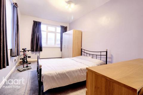 2 bedroom semi-detached bungalow for sale, Westree Road, Maidstone