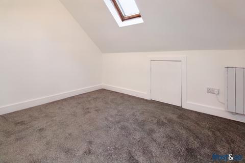 2 bedroom apartment to rent, Kingsbridge Road, Lower Parkstone