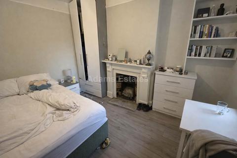undefined, Palmer Park Avenue, Reading