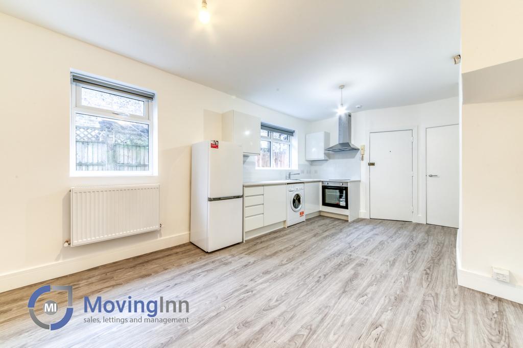 Salford Road, Streatham Hill, SW2 1 bed flat £1,450 pcm (£335 pw)
