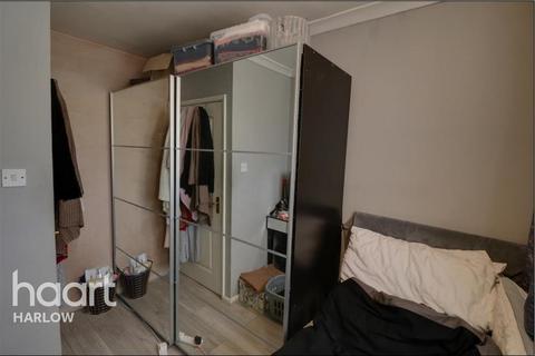 1 bedroom in a house share to rent - Northbrooks, CM19