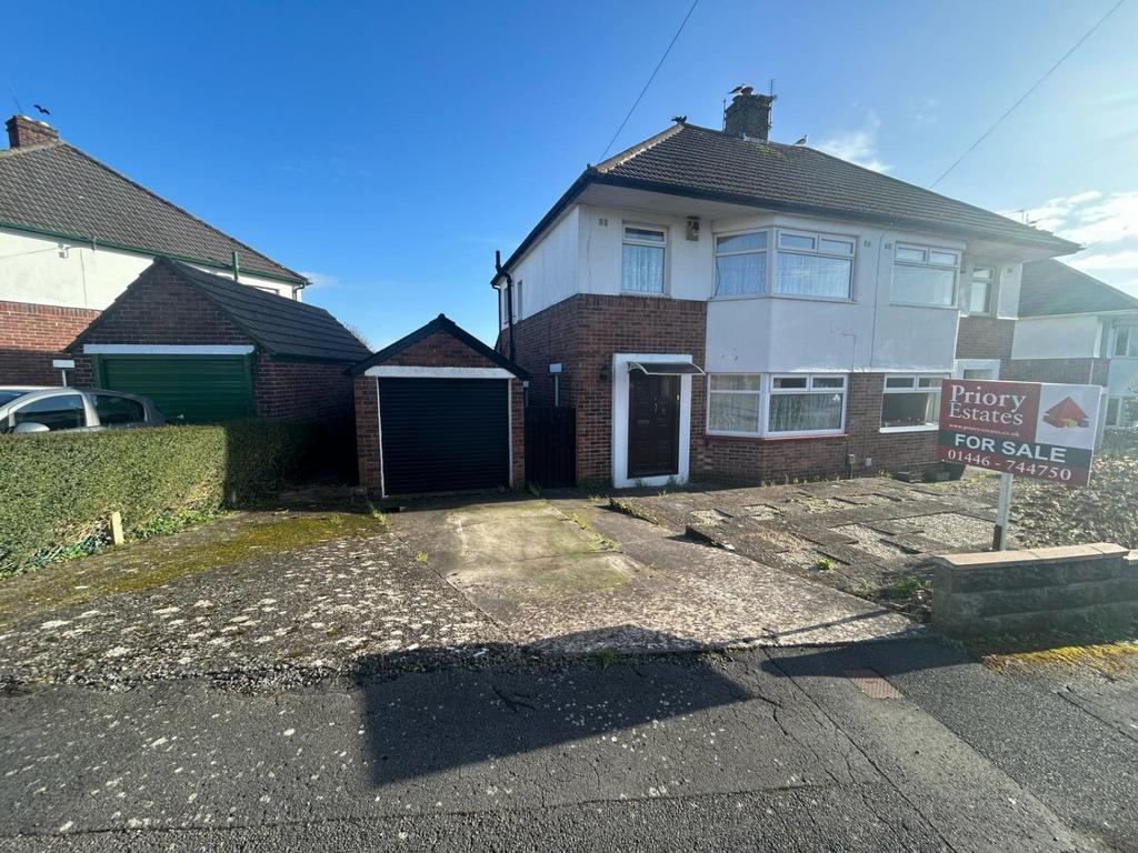 Crossfield Road, Barry 3 bed semidetached house for sale £334,000