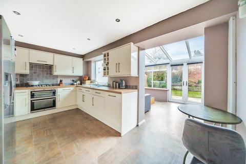 4 bedroom terraced house for sale, Claylands Court, Bishops Waltham, Southampton, Hampshire, SO32