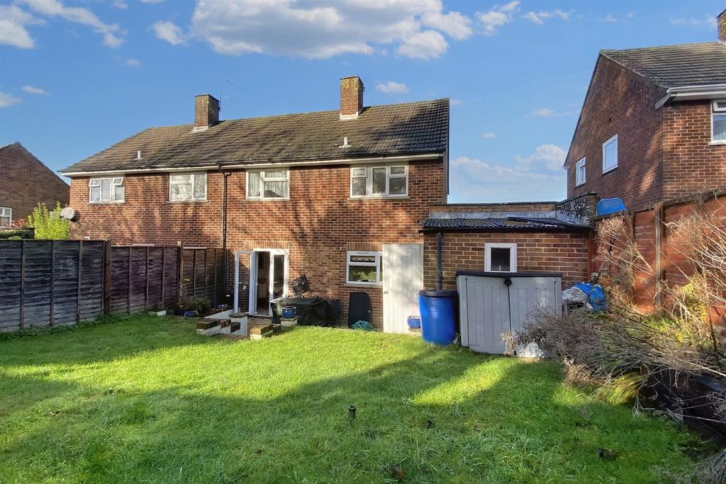 Winnall 3 bed semidetached house for sale £369,500