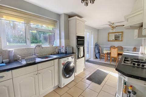 3 bedroom semi-detached house for sale, Winnall