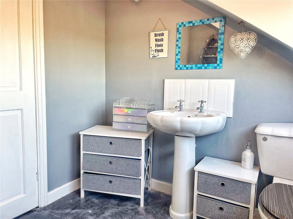 Upstairs Bathroom