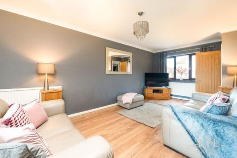 14 Chevington Way, Hornchurch, RM12 6RN
