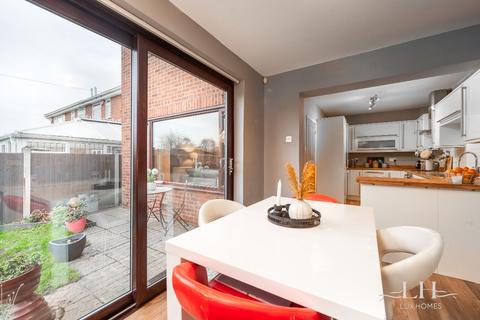 14 Chevington Way, Hornchurch, RM12 6RN