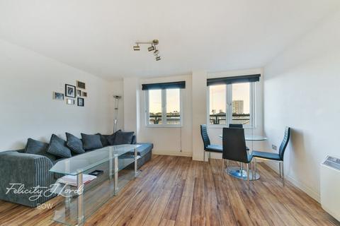 2 bedroom apartment for sale, Locksons Close, London, E14
