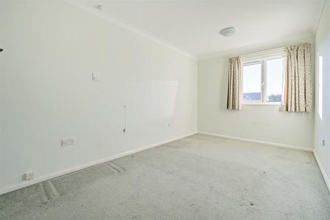 1 bedroom retirement property for sale - Priestley Way, Bognor Regis, PO22