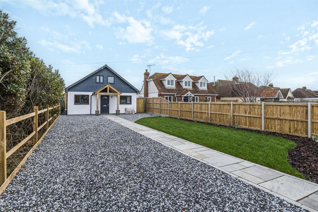 Russell Road, West Wittering, PO20 3 bed chalet for sale £650,000