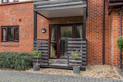 2 bedroom retirement property for sale - Washington Road, Storrington, RH20